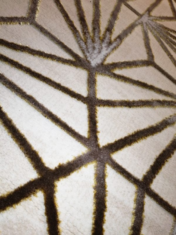 Avenue 10528 - Image 2